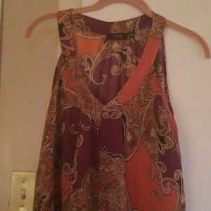 Summer sleeveless shirt